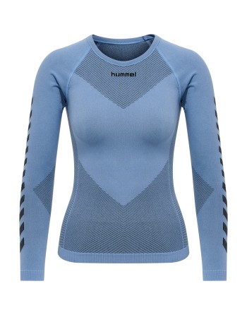 HUMMEL FIRST SEAMLESS JERSEY L/S W / Nahtlose Verarbeitung und körperbetontes Design